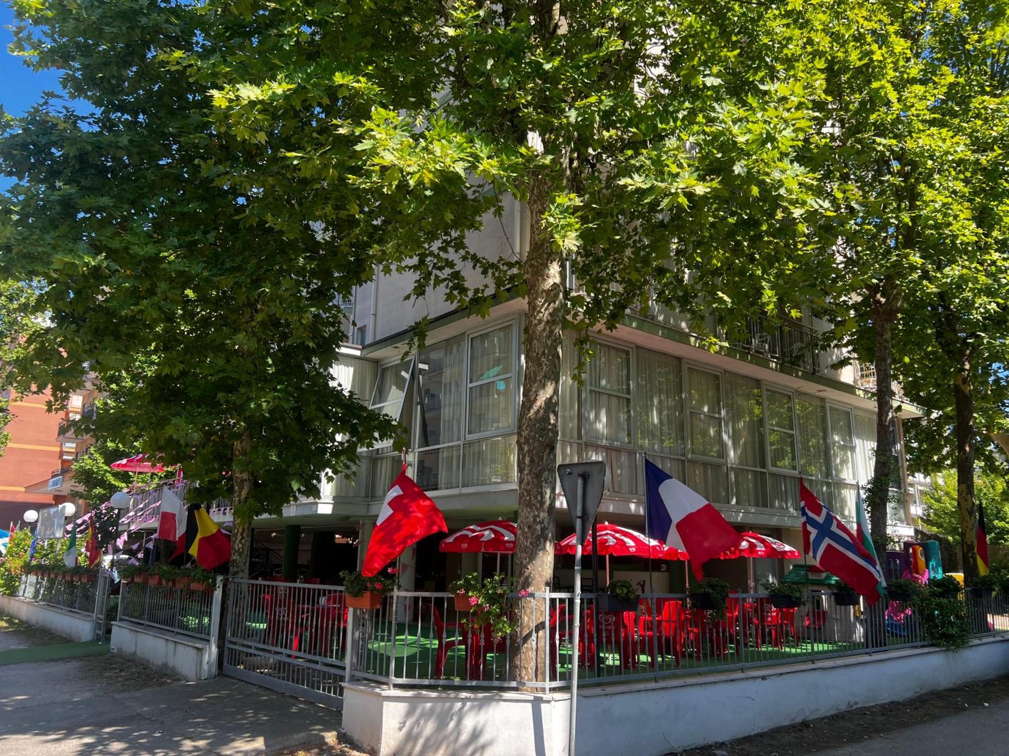 Hotel Napoleon Cesenatico Exterior foto