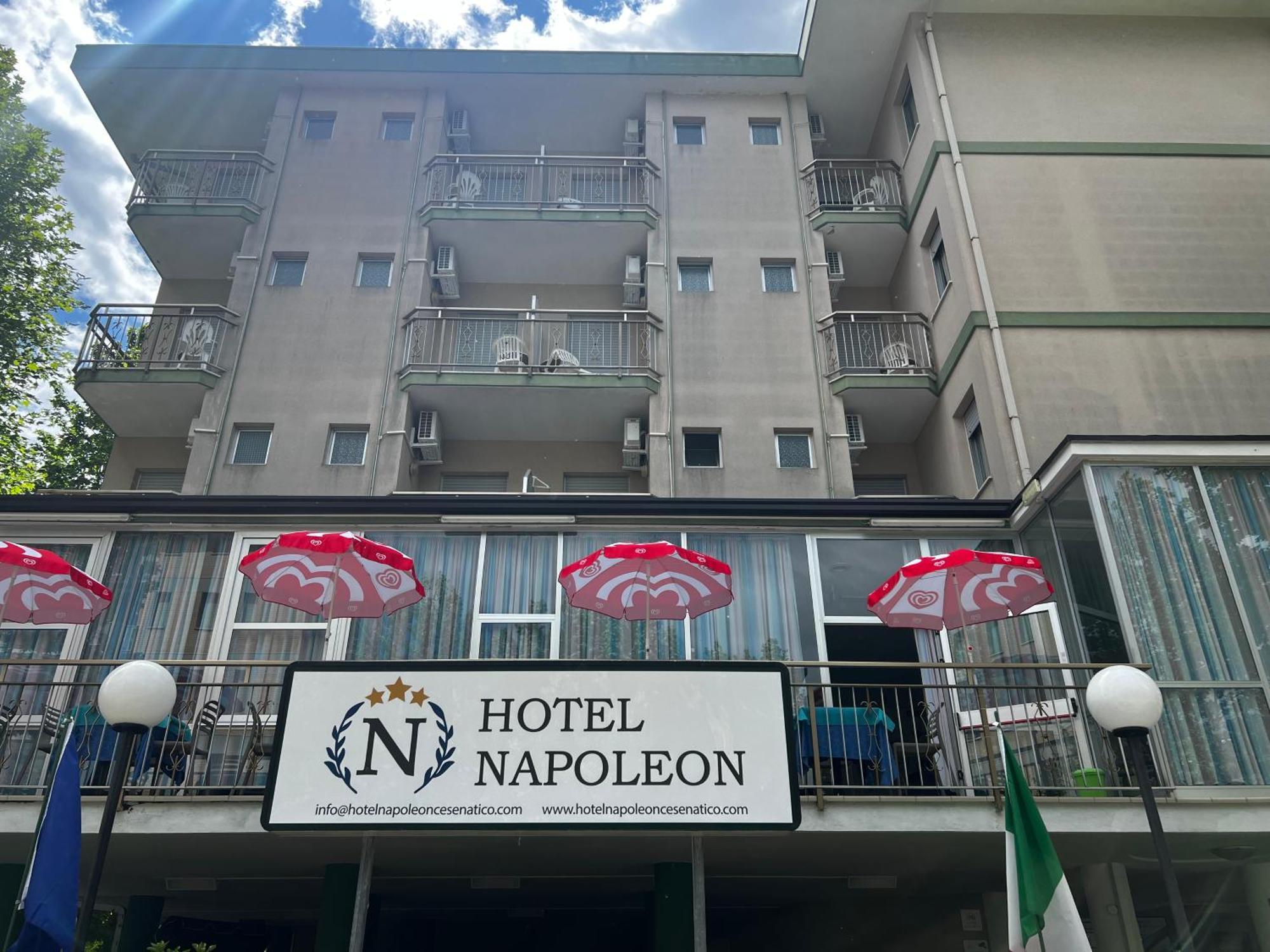 Hotel Napoleon Cesenatico Exterior foto