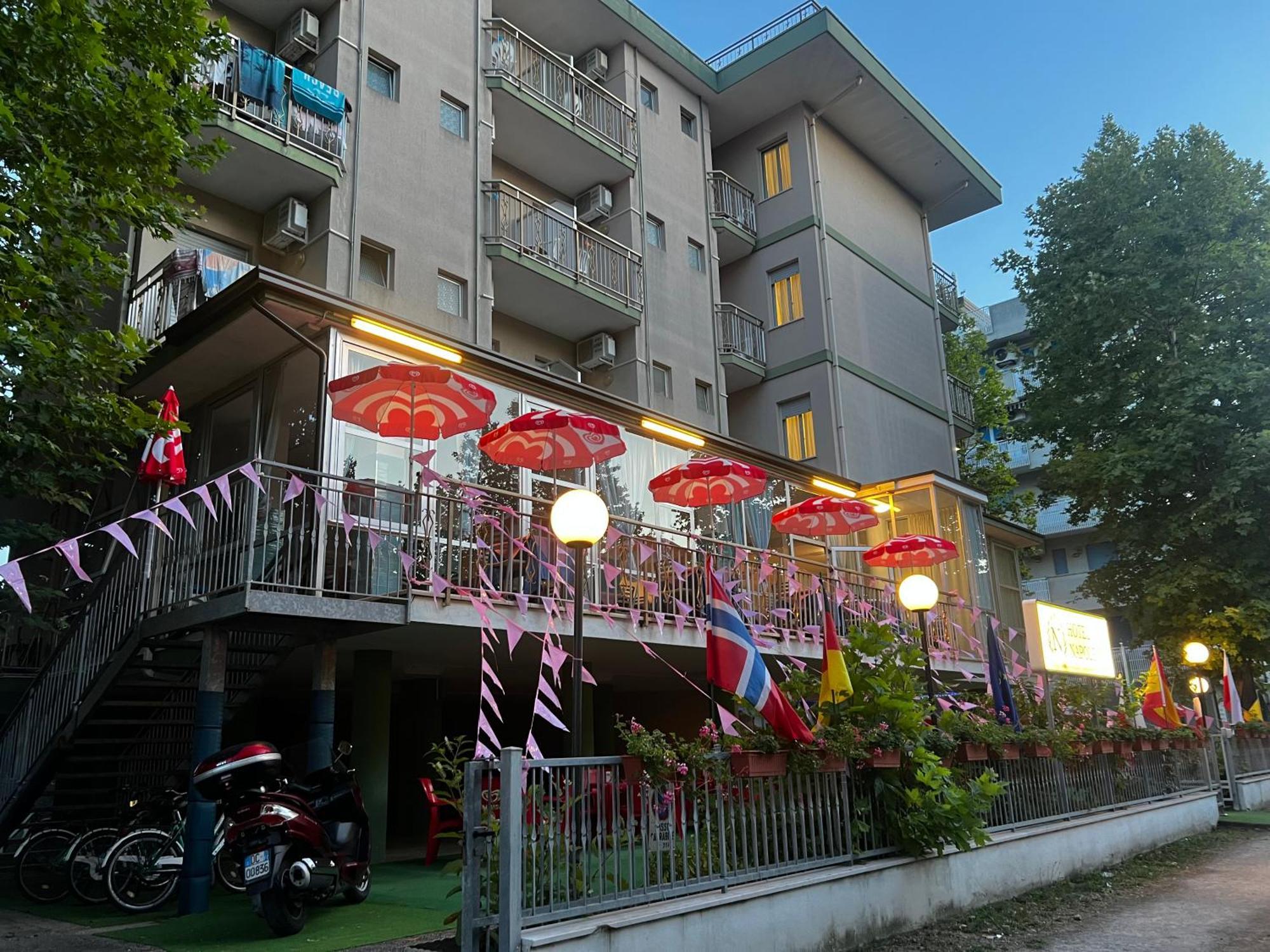 Hotel Napoleon Cesenatico Exterior foto